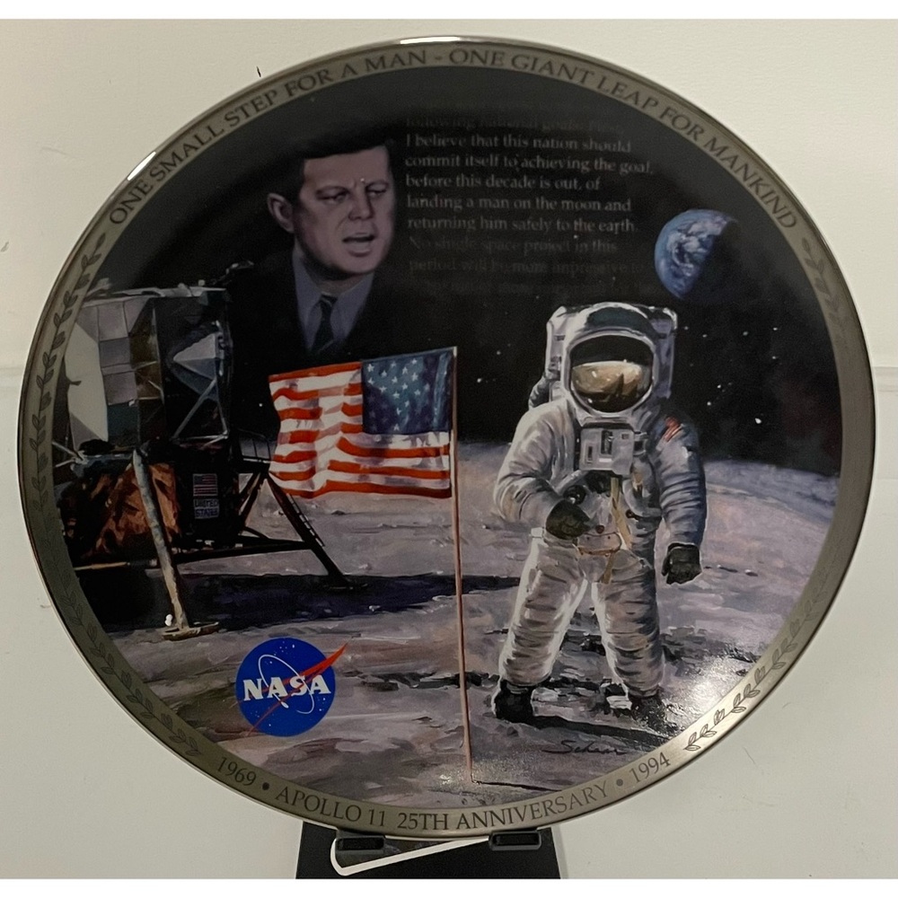 The Bradford Exchange "The Eagle Has Landed" America's Triumph in Space COA JFK